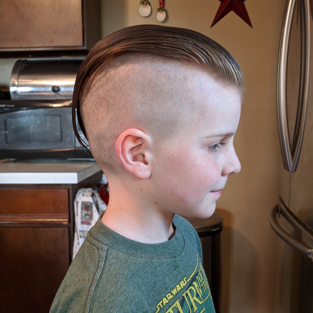 KrazieUnkie's tweet photo. He asked for it, and daddy did it for him.
My kids have so much more hair than me, and yes, I'm jealous.
#DadCuts https://t.co/9rNcCjgX2L