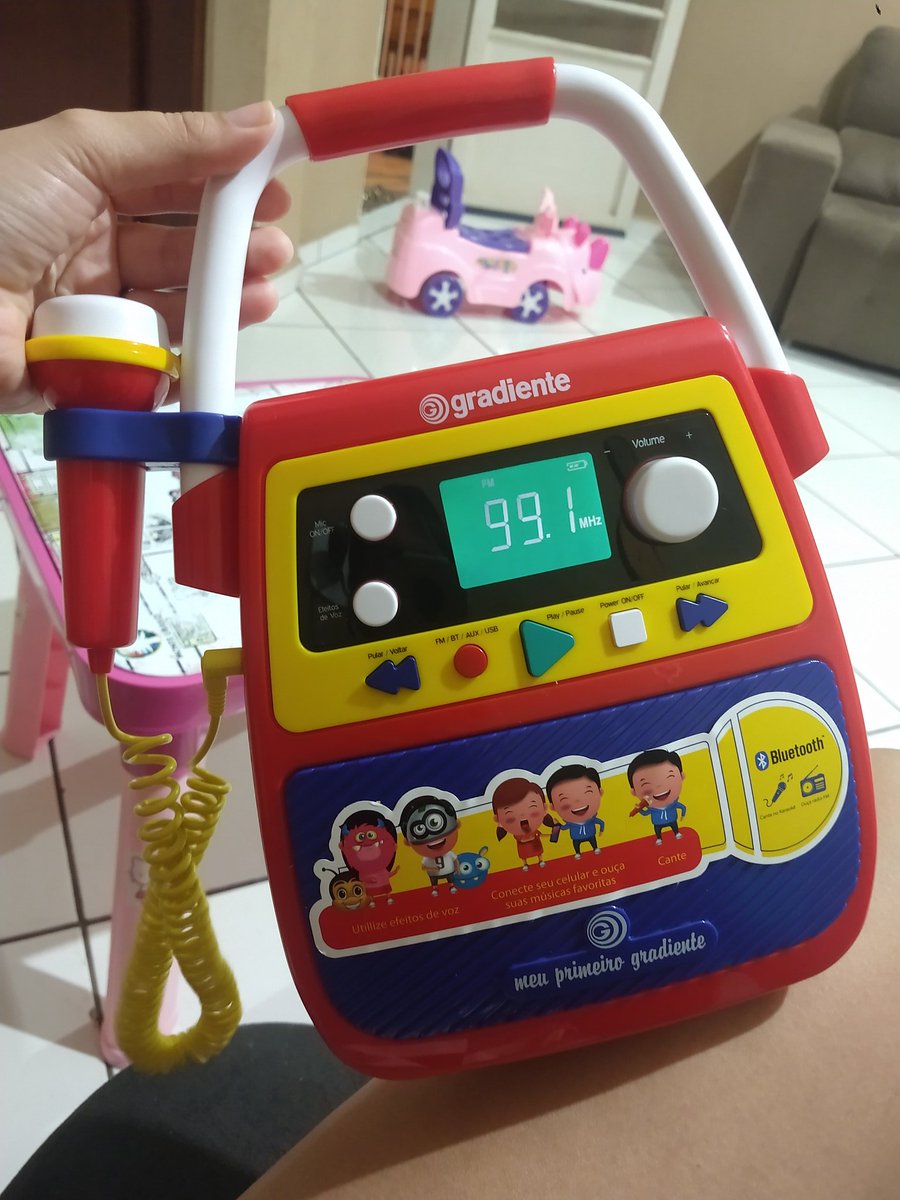 lmeireles's tweet photo. Beesha, tô me realizando com um presente da Olivia kkkkk
Agora eu tbm tenho #meuprimeirogradiente https://t.co/OY163imrx9