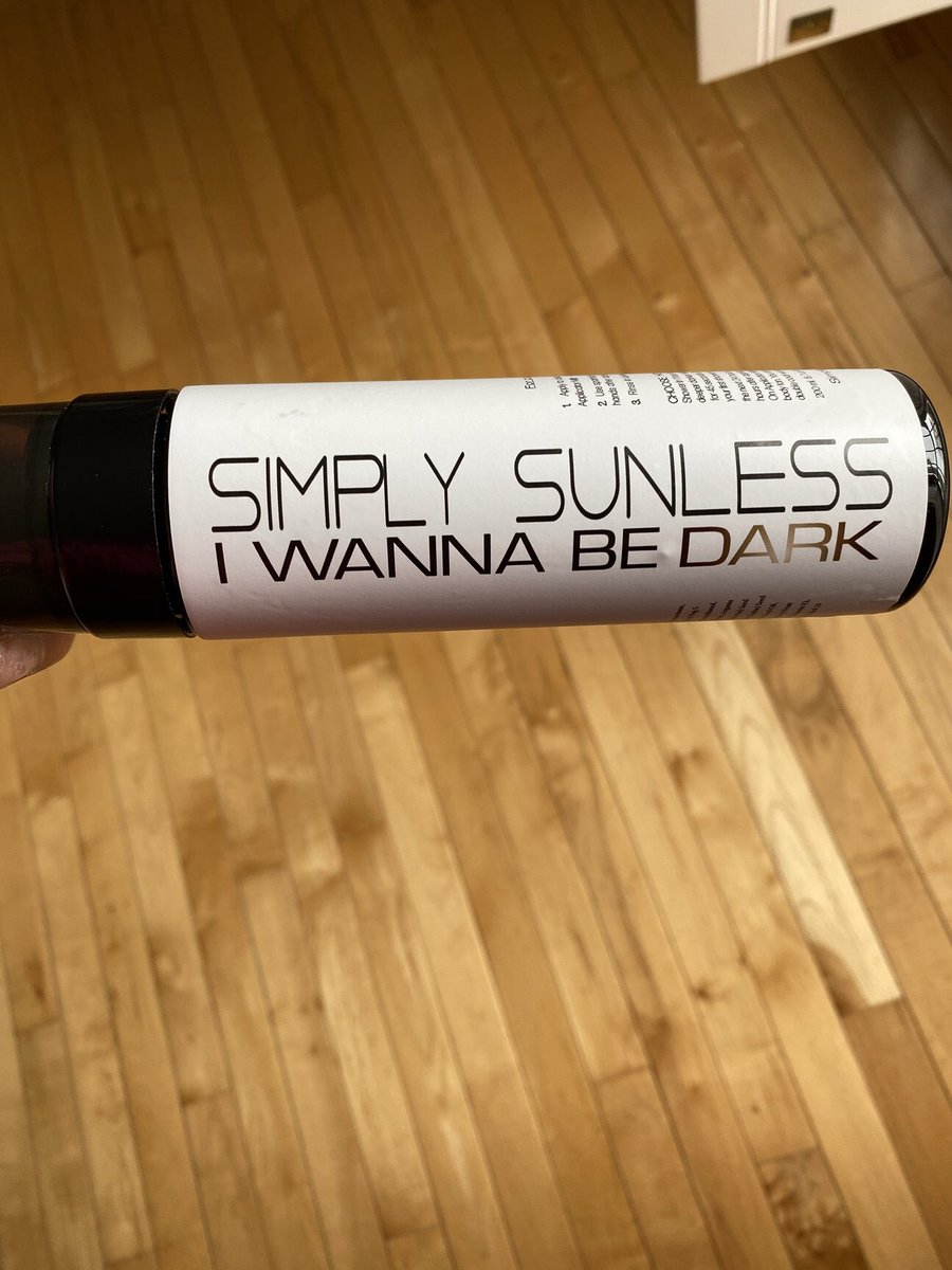 LogeyWanKenobi's tweet photo. Please everyone take a minute or two to read this and consider retweeting to support my moms line of Sunless Tanning lotion that she came out with, you could win a free bottle 🤷🏽‍♂️ Also check out https://t.co/yAnFqNl3a3 if you’re interested in getting dark without tanning salons🙂 https://t.co/CKO218zTyj