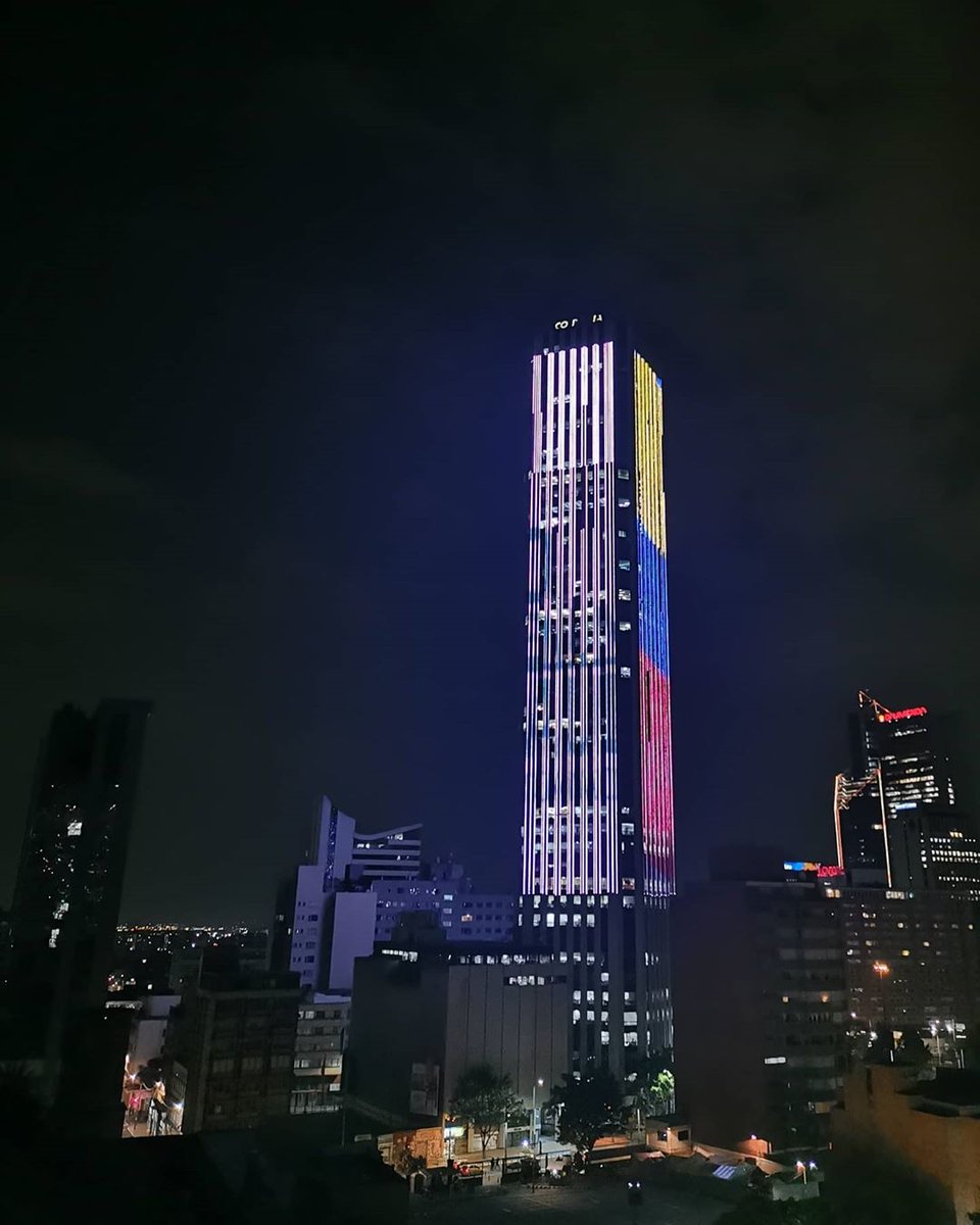 Bogotá в Twitter: "La torre Colpatria, ícono de Bogotá. Cada día ...