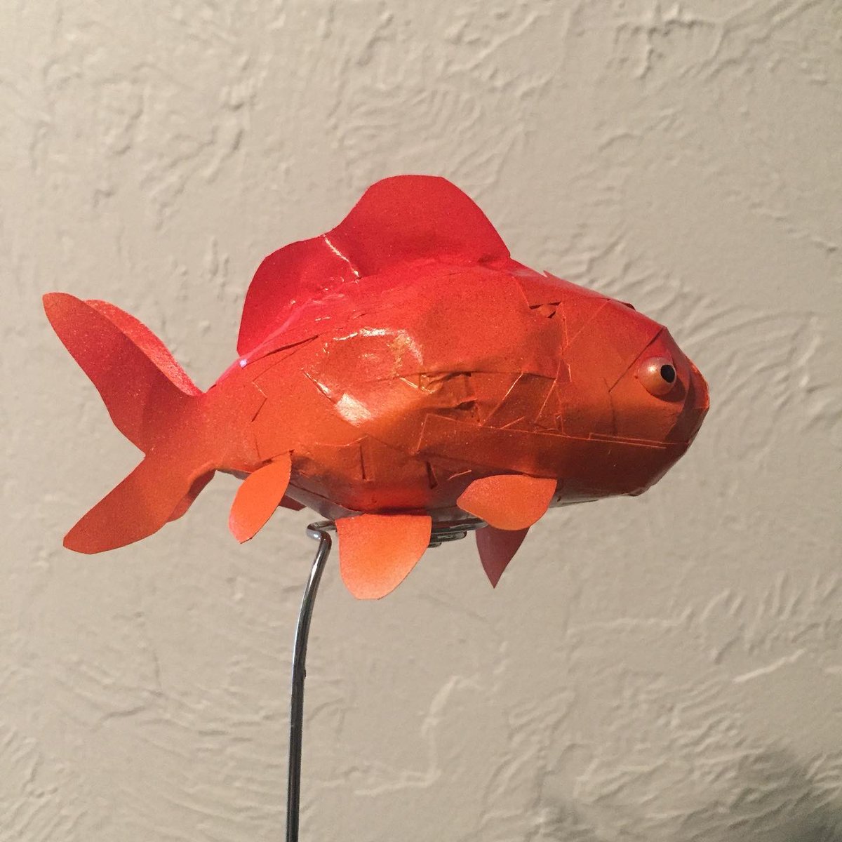 ArtWithMsChen's tweet photo. Goldfish. Ceramic student design and create a 3D sculpture aimed to be recreate with clay by using recycle ♻️ mediums. #3dart #recycledart #elearningart @WhartonWildcats @HCPSArtEd @HillsboroughSch @AddisonGDavis https://t.co/XFbUKDgW1U