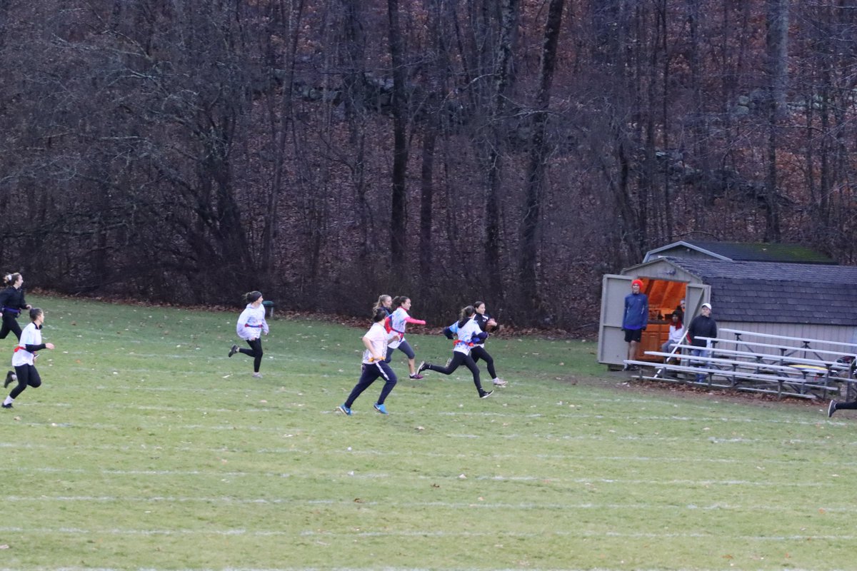 kurtjannke's tweet photo. Flashback to fall powderpuff game. An outside pitch to SamM, led by solid blocking, looking to go the distance but run down by AnnieG! Good times.

@2020Ledyard 
@Ledyard2021 
@ledyard2022 
@Ledyard2023 
@crewcolonel20 
@ledyardsports 
#lhscolonelpride https://t.co/u7wFbqtvU9