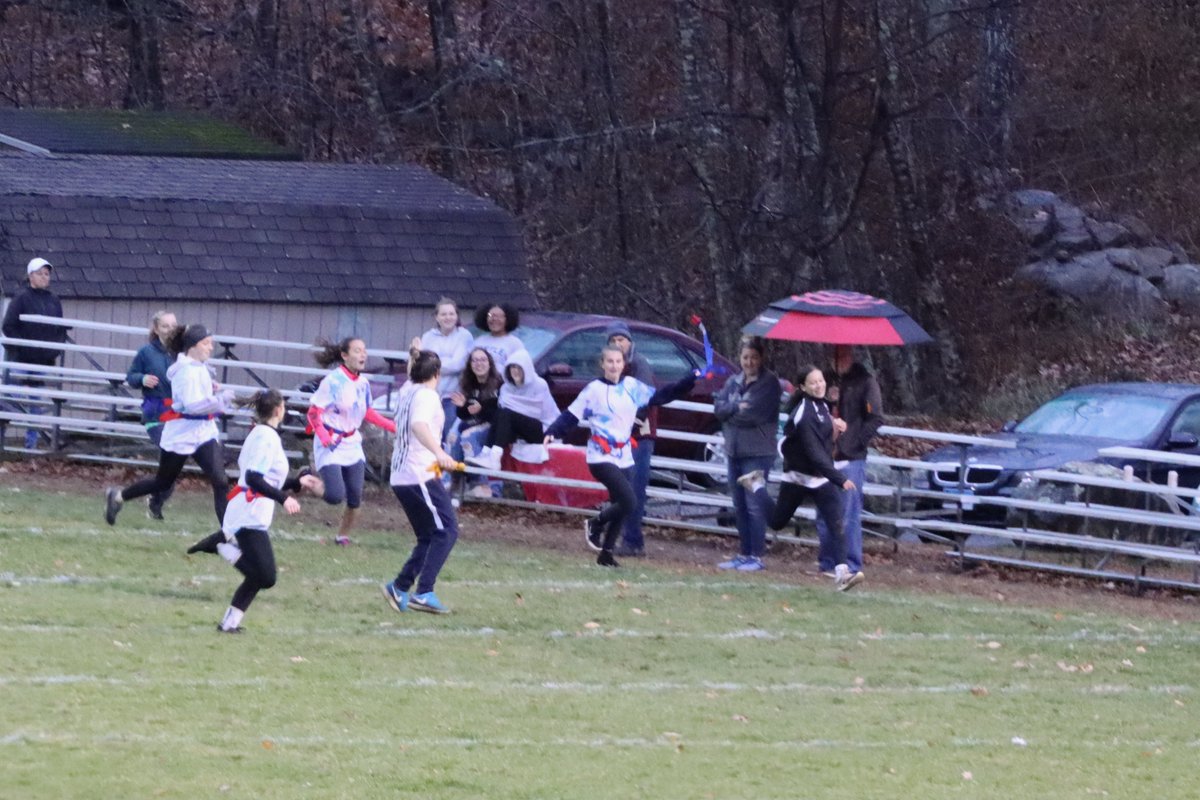 kurtjannke's tweet photo. Flashback to fall powderpuff game. An outside pitch to SamM, led by solid blocking, looking to go the distance but run down by AnnieG! Good times.

@2020Ledyard 
@Ledyard2021 
@ledyard2022 
@Ledyard2023 
@crewcolonel20 
@ledyardsports 
#lhscolonelpride https://t.co/u7wFbqtvU9