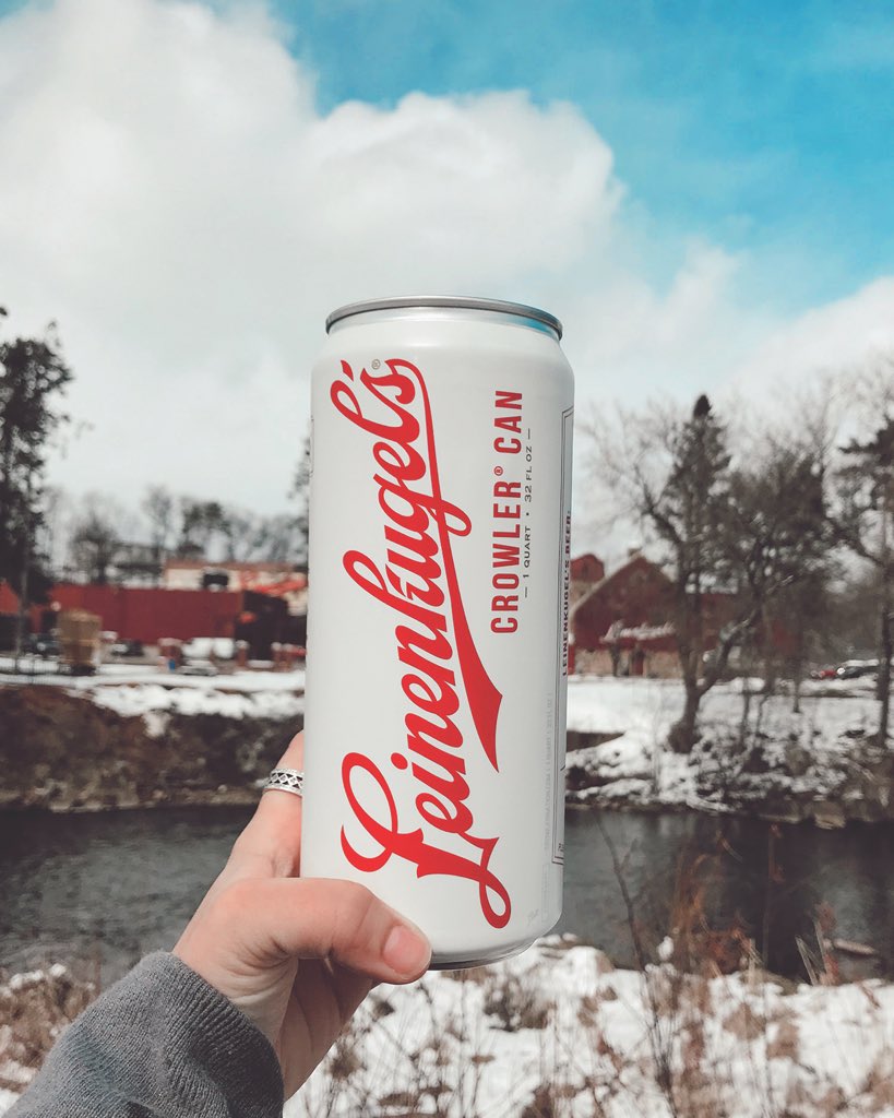 leinie_lodge's tweet photo. Crowlers for Care 🚑
We want to say #ThankYou to our Local Critical Care workers with a 4-Pack of Crowlers 🍺
If you qualify, read how to get your #Leinenkugels #CrowlersToGo ♥️ Order yours tonight for pick up tomorrow 1-4pm! https://t.co/9Ga1Ypt41g