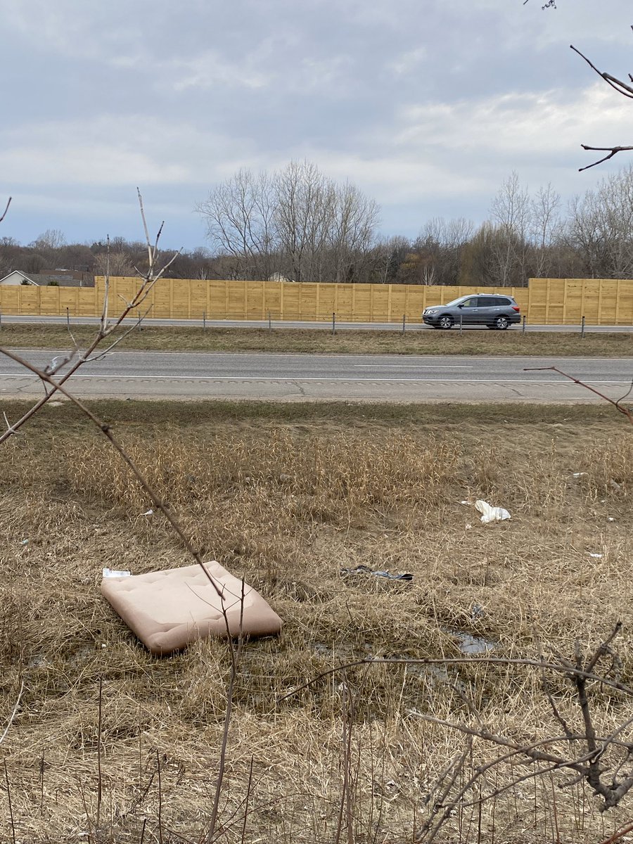 Did anyone lose a cushion?
#WalkWednesday #CougarsOnline2020 #BetterTogetherLSHS <a href="/LshsStudCo/">LSHS Student Council</a>