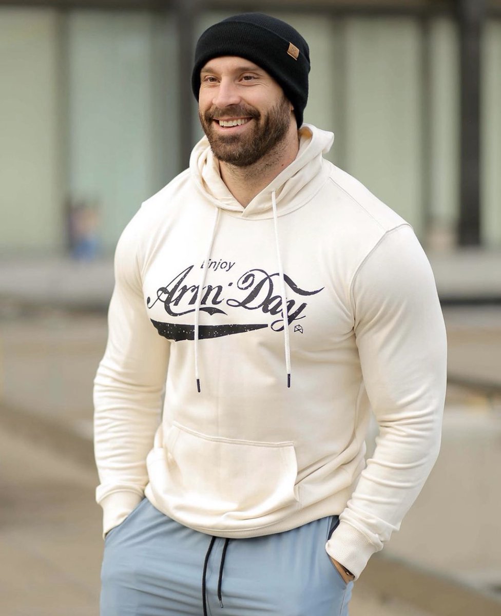 bmfitgear's tweet image. Just in case you need a reminder 😉 [ arm day ]