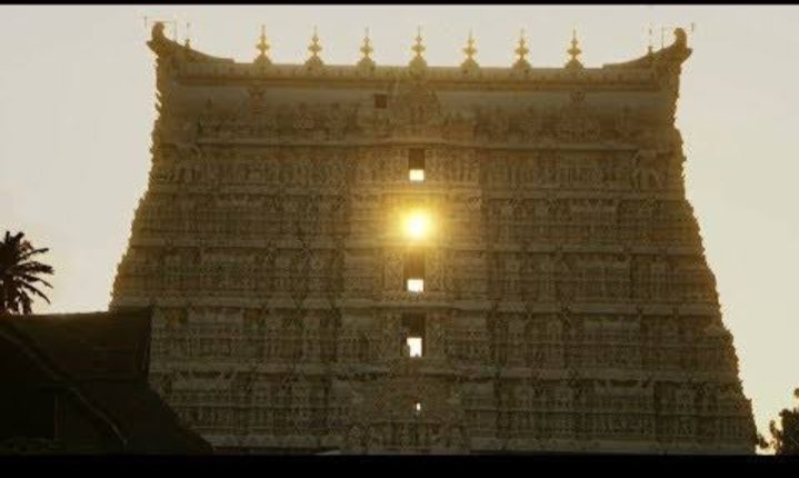 The Padmanabha Swamy Temple is one of the most important temples in the world situated in Kerela and has a vast mythological significance too as it is one of those temples that belong to the 108 Divya Desams, that is, divine temples dedicated to the incarnations of Lord Vishnu.