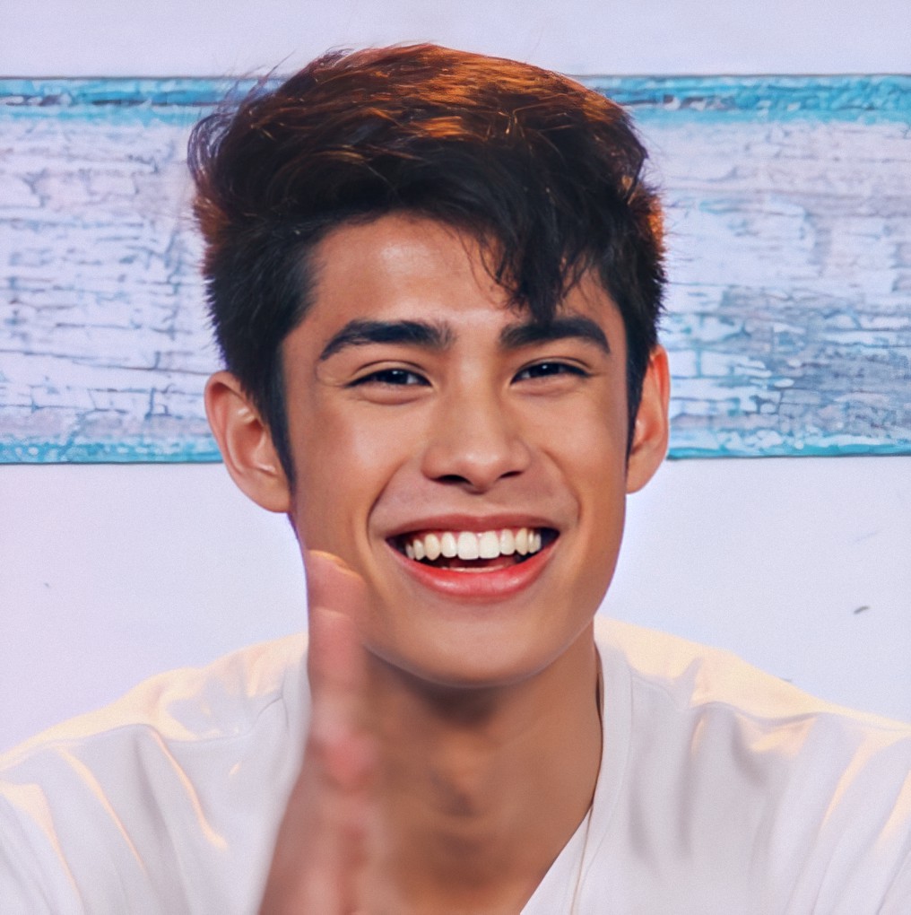 Donnys_Army's tweet photo. You have no idea how my heart races whenever i see you smile 😌☀️ https://t.co/ImXGNW2Cij