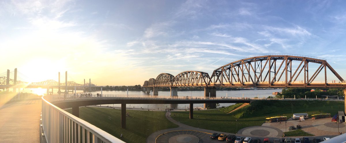 L is for Louisville, Kentucky! Today's #AlphabetAdventure is from my home - known for the Kentucky Derby 🐎, bourbon 🥃, college basketball 🏀 and  Kentucky Fried Chicken 🍗