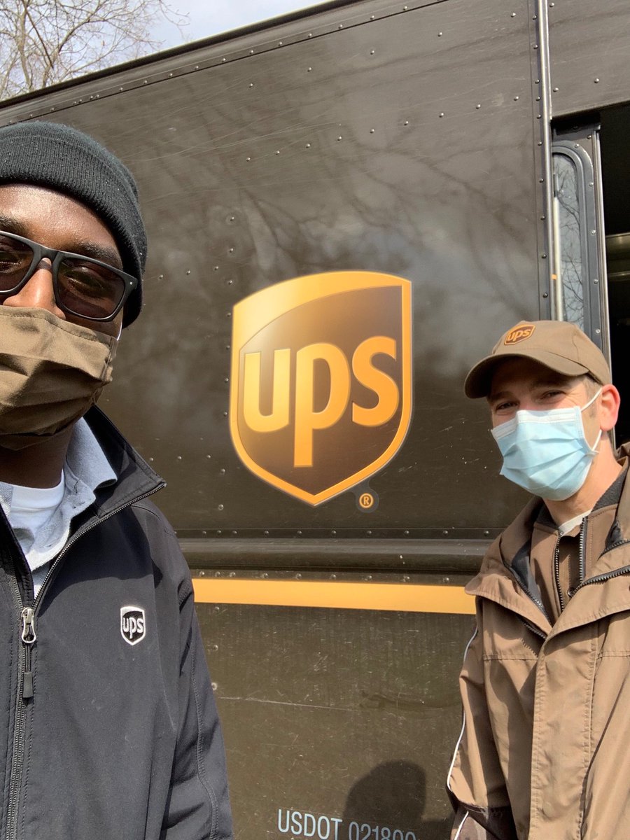 FairportUps's tweet photo. Fairport drivers are masked up for Covid! #NED8keys @EvaPerez20 @safetyfirstNED @jenkowalik_ @safetylakeshore https://t.co/h8lcc31aUQ