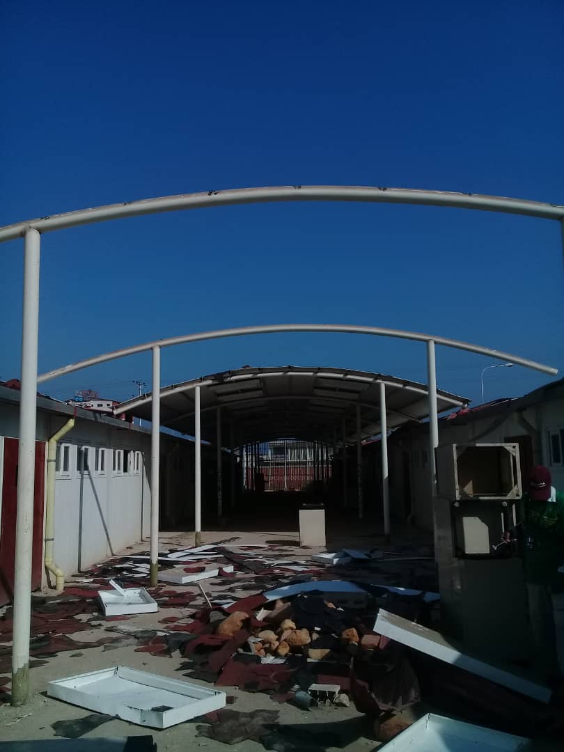 nalps_1's tweet image. La Universidad de Oriente, es otra #UniversidadEnPeligro dos de sus núcleos fueron violentados durante este periodo de cuarentena, el núcleo Sucre y Anzoátegui,  donde asaltaron sus laboratorios y robaron el Techo de algunas de sus instalaciones