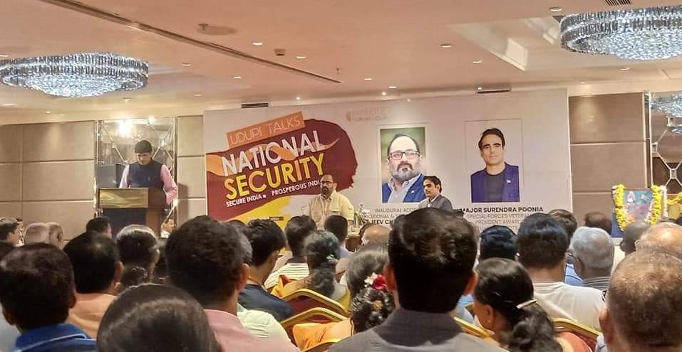 ProfSRK's tweet photo. Last year on this day, I was privileged to Organise the Brain Storming #IntellectualsMeet on #NationalSecurity by inviting Honble MP @rajeev_mp ji &amp; Special Forces Veteran @MajorPoonia ji at Manipal.
We can't forget the Electrifying speech by Dignitaries 🙏
@narendramodi @JPNadda https://t.co/CjPplldjuf