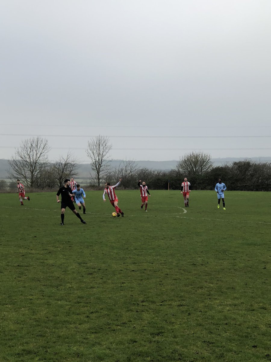 ClubLidlington's tweet photo. Thanks for the nomination @lutonallstarsfc 

We nominate the following teams to share a pic of them in action in 24hours or donate to charity:

@DenhamRaptorsFC 
@KempstonRural 
@AFC_Marston 
@MSRFC_ 
@BedfordAlbionFC https://t.co/ABBnwaDFNE