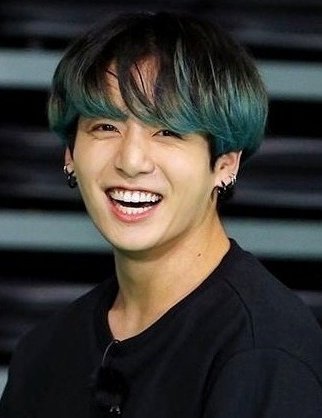 TheTKGlobal's tweet photo. this                                                             this
jungkook                   w/                   taehyung https://t.co/2jWcUpB8Oc