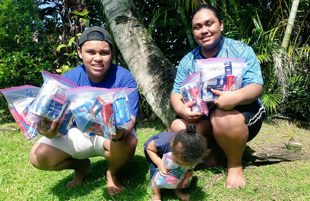 annmary_raduva's tweet photo. 30 x dignitary packs for #Kadavu
- 1 × sanitary pads
- 1 × bathing soap
- 1 × toothpaste
- 1 × toothbrush
#ToKadavuWithLove
#LagilagiRelief
#PostTCHarold humanitarian assistance! https://t.co/ihbogAH1nK