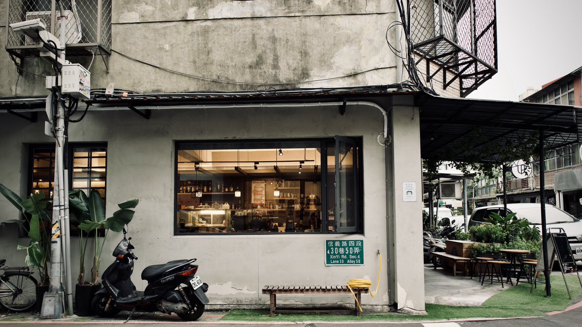 fish00123's tweet photo. 5 Apr 2020 | Taipei, Taiwan
A coffee corner.

#fishhuangphotography
#fishhuang #photography
#sonya6600 https://t.co/9MvBOTTCWl