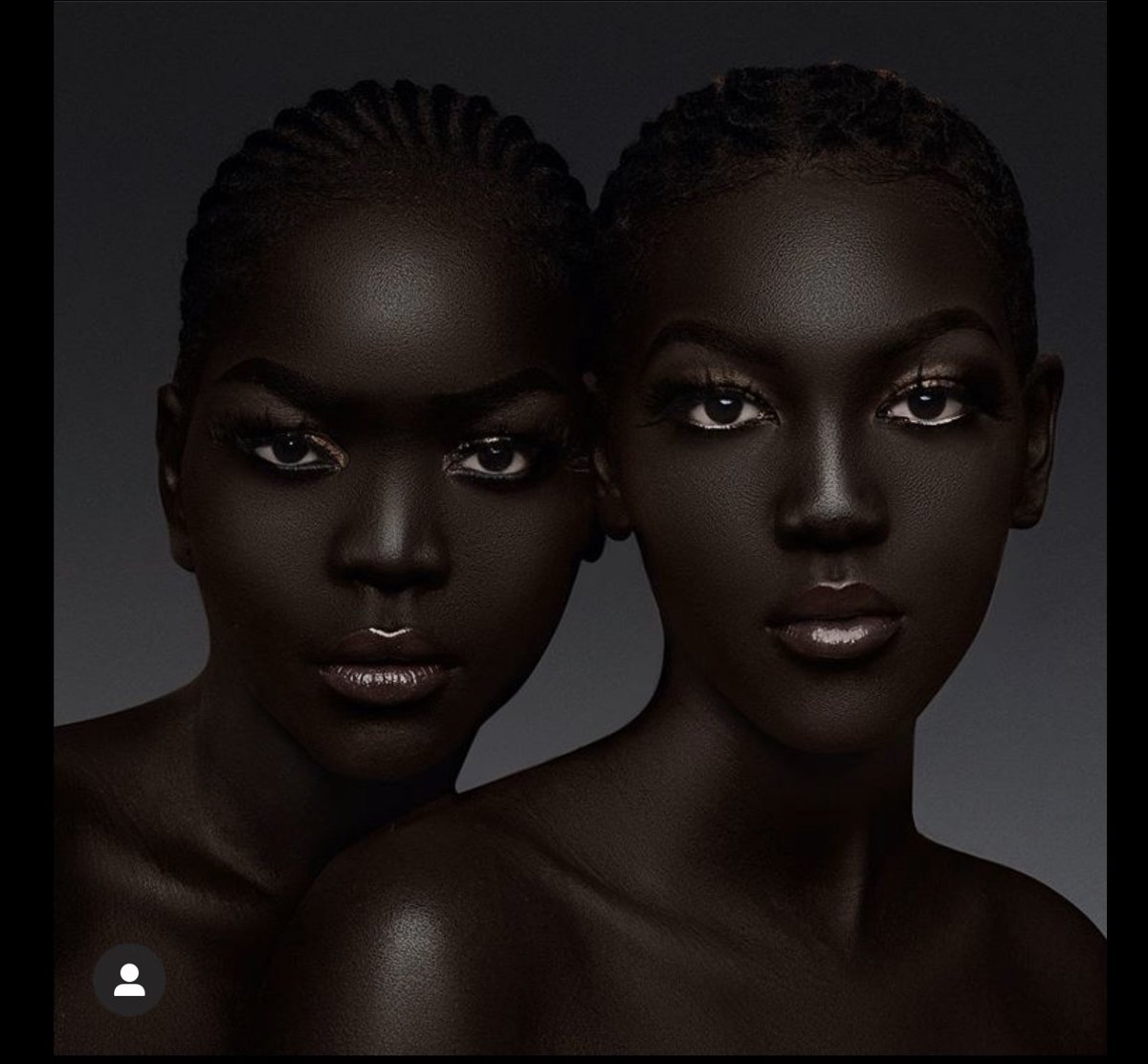 Art_Nehry's tweet photo. “Sistah Sistah”
The artwork &amp; the reference picture https://t.co/bNde0PKU0w