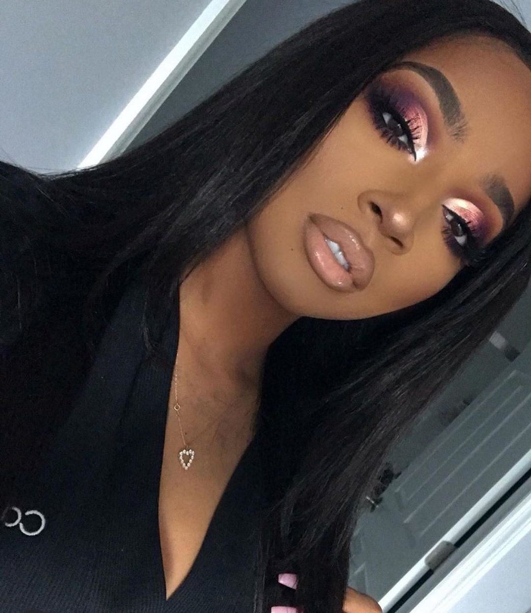 You know we had to do a fashion/beauty thread! So it& #39;s date night and it& #39;s time to get ready, which beat?