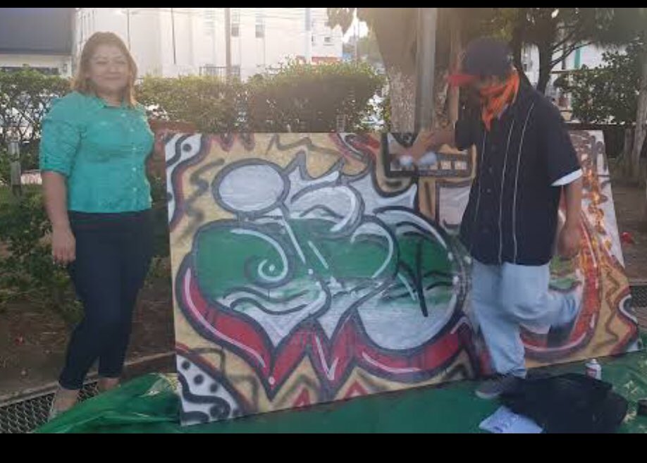 duniararo's tweet photo. Hoy es el día internacional del arte y quiero felicitar a todos los Emprendedores artistas que han sido apoyados por el proyecto #EUROLABOR y que han hecho de su habilidad un  medio de vida.  Sabemos que han sido afectados por el Covid 19 y envíamos un mensaje solidario y de Esp. https://t.co/tPbWE59enu