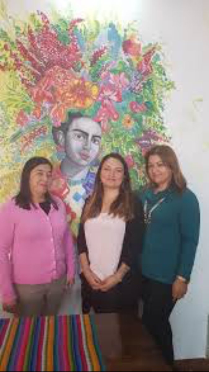 duniararo's tweet photo. Hoy es el día internacional del arte y quiero felicitar a todos los Emprendedores artistas que han sido apoyados por el proyecto #EUROLABOR y que han hecho de su habilidad un  medio de vida.  Sabemos que han sido afectados por el Covid 19 y envíamos un mensaje solidario y de Esp. https://t.co/tPbWE59enu