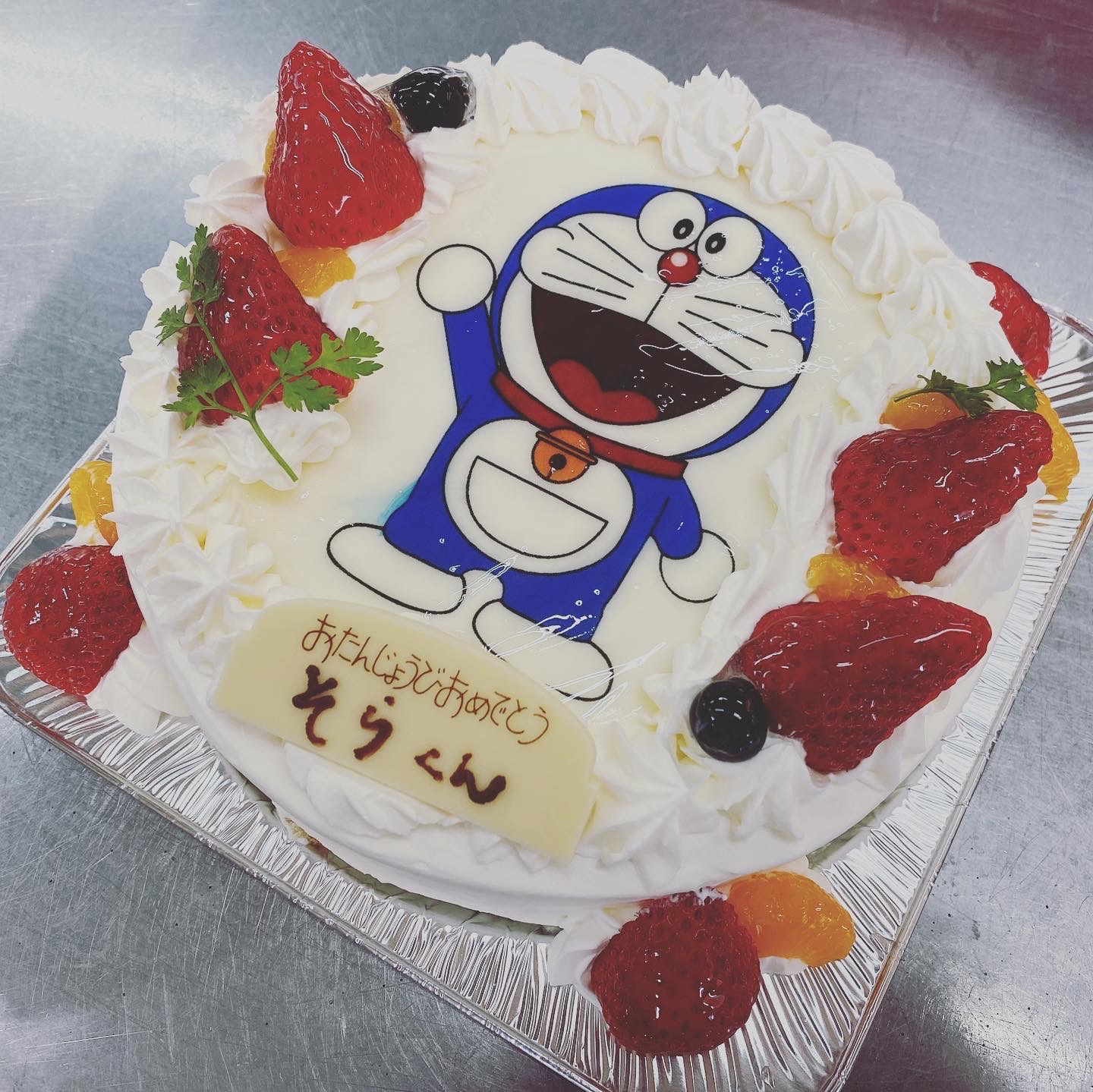 熱海 住吉屋 すみよしや 本日ご注文のバースデーケーキ ドラえもん 鬼滅の刃 バースデーケーキ 誕生日 誕生日ケーキ サプライズ キャラクターケーキ プレゼント フォトデコレーション スイーツ 住吉屋 熱海 湯河原 T Co