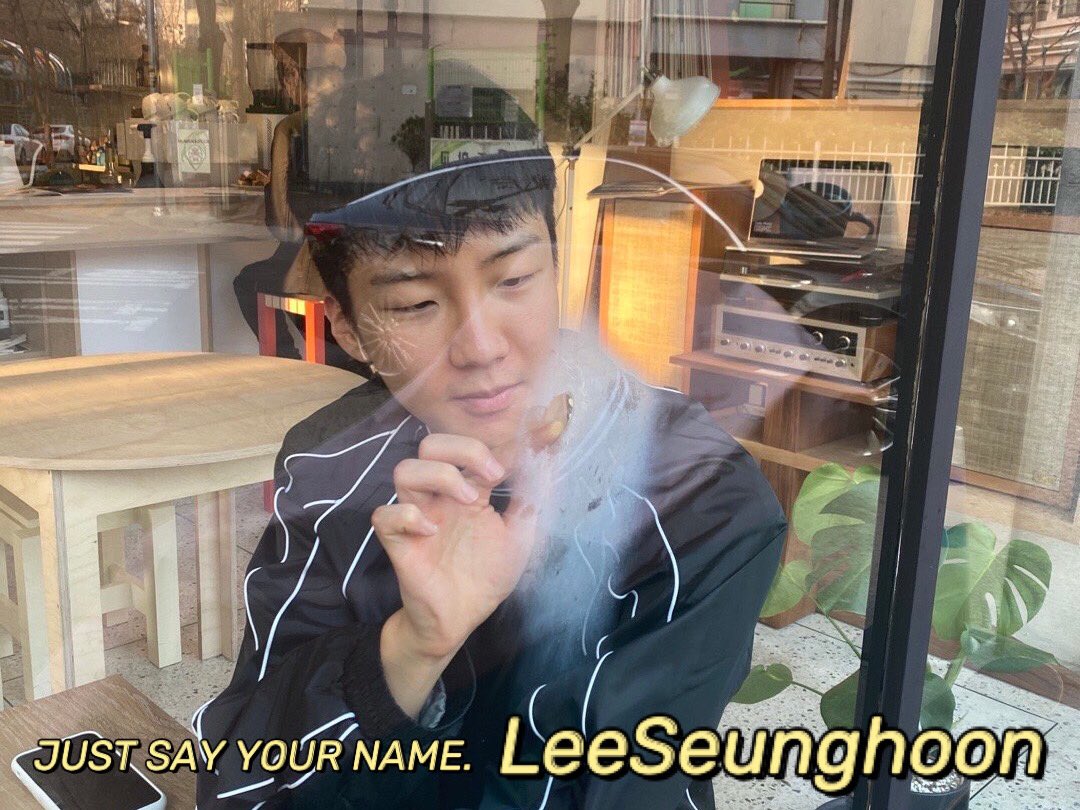 MystarW_IC's tweet photo. Just say your name LeeSeunghoon

好吃好睡然後平安健康的回來
讓我們2022年再見面💙🦁️

#위너 #이승훈 #WINNER #HOONY
#절대_이승훈_기다려
#이승훈_너를위한_세레나데 
#언제라도_생각날때면_Just_say_your_name
#WeGotYourBackSeunghoon https://t.co/mlrbbs9Wnl