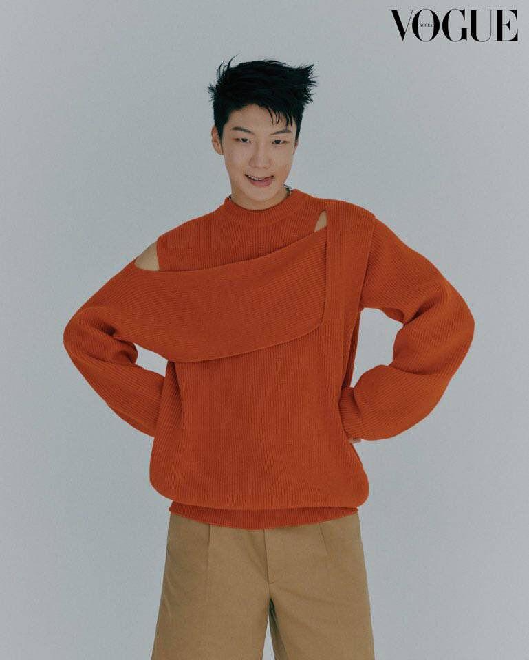 yg_winnercity's tweet image. [✨HOONY📸] 우리의 비타민이자 사이다인 메타몽선생님, #3웰 아시쥬? 잘먹고 잘자고 잘있기!🌱 언제 어디서든 좋은 에너지를 내뿜는 @official_hoony_ 에게 걱정대신 응원! 전부, 몽땅 보냅니다😊👍🏻

#HOONY #승훈 #WINNER #위너 with #voguekorea #보그코리아 @VogueKorea