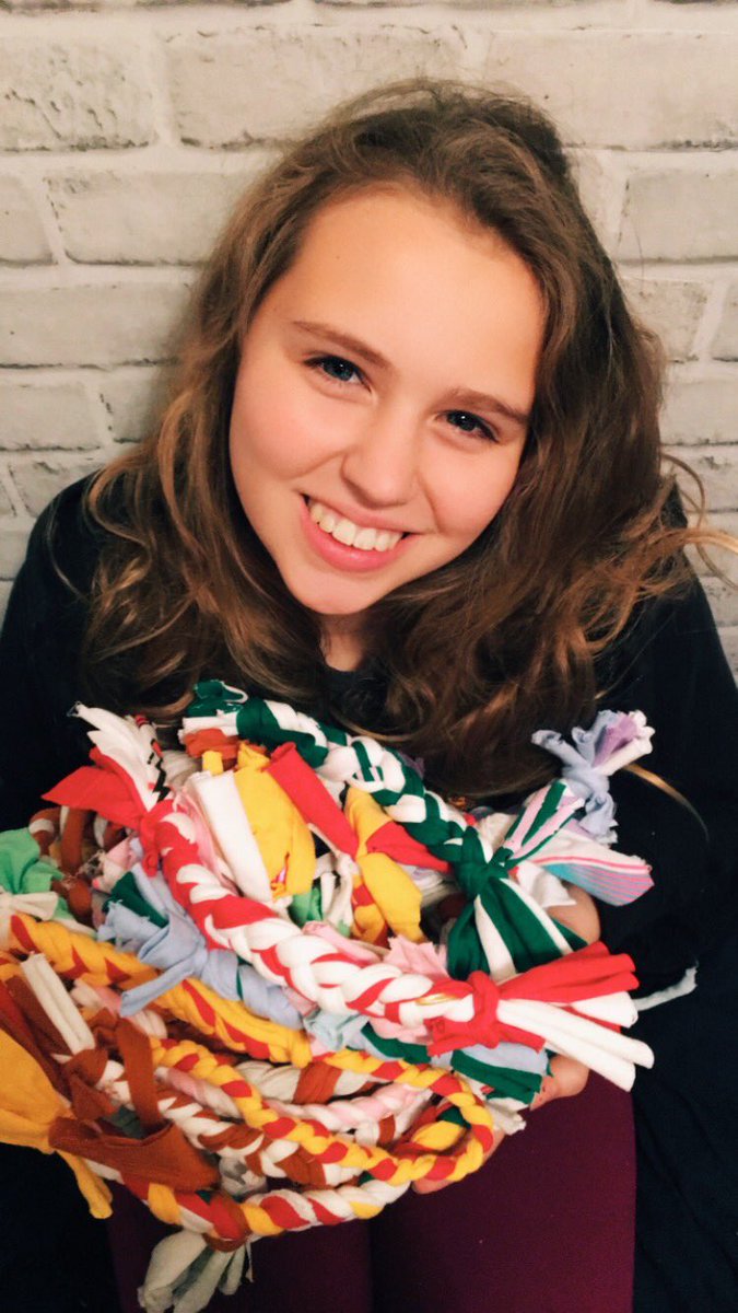 StrackCo's tweet image. What is our president doing while in quarantine? She and her family spent the day making dog chew toys, a service project scheduled to take place during #KleinFamilyServes Kyla finally got to see her project come to life. #RISE2Excellence @StrackKISD