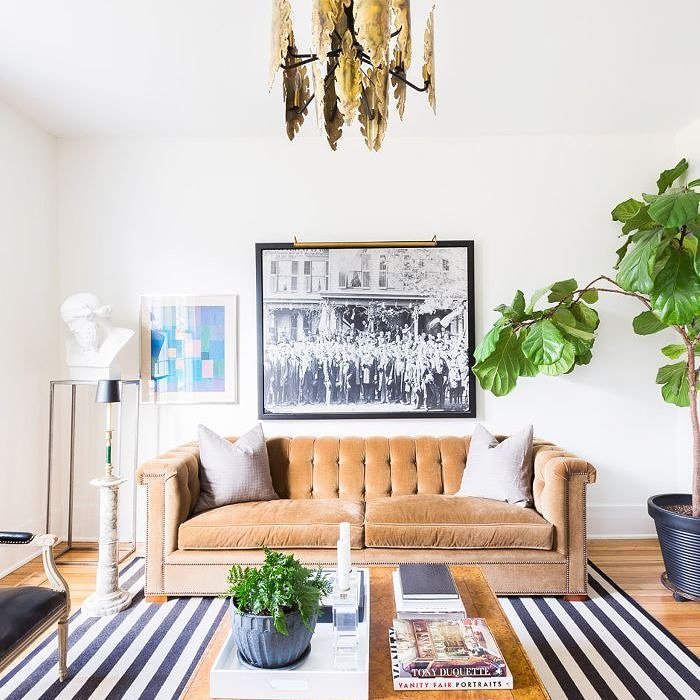 Ange_DcorChic's tweet image. "Maximalism at its Finest!" 🧩
Playful | Modern | Sleek | Modular
#2020hometrends #livingroomdecor
#interiorreflectionsbyange #interiordecorator #homestylist #propertystager #interiordesign #luvallthingsdcor

interiorreflectionsbyange.com