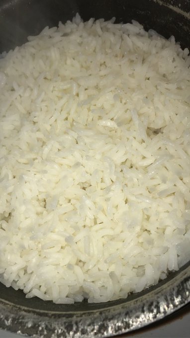 Garlic honey 🍯 chicken  Pork &amp; beans with bacon &amp; rice 🥰🤤 Yellow cake with chocolate icing &amp; chocolate<a href="/tag/stepping"class="tags"><span>#stepping</span></a>