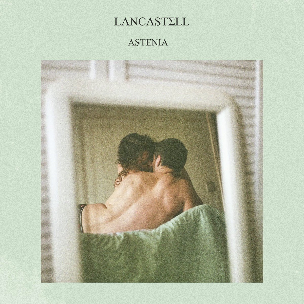 lancastell's tweet photo. En los próximos días se estrenará el nuevo EP, estamos emocionados por mostrárselos. https://t.co/zVuPq4hzJd