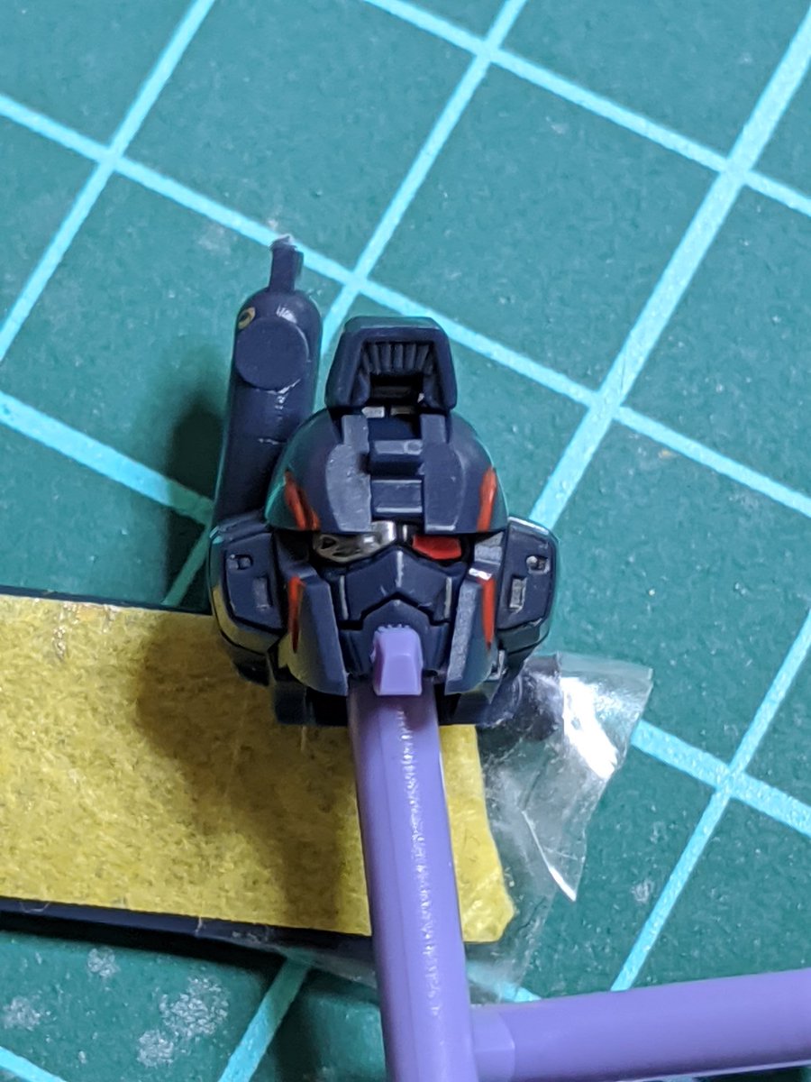 もののふ丸 Rgクロスボーンガンダムx2 フェイスのラインを紫のデカールから赤の部分塗装に変更して 歌舞伎の隈取風にして 悪人顔を強調してみた ガンプラの画像を貼るとrtされると聞いて ガンプラ