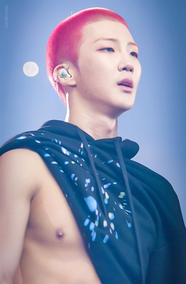 JustBecause_95's tweet image. [You must comeback]
니가보고 싶어지면💭우리후니이름 부를게 💙
내가 언제나 당신곁에 있다는 것을 기억하세요~
사랑해💙승훈아
@official_hoony_
#이승훈_너를위한_세레나데
#WeGotYourBackSeunghoon

#WINNER #위너
#SEUNGHOON #HOONY #이승훈 #승훈 #LeeSeungHoon