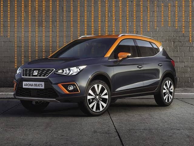 SEATAutoforum's tweet photo. ¿Qué canción no puedes dejar de cantar en tu Arona? #SEATesMúsica 🎶 https://t.co/3w2xCWTock