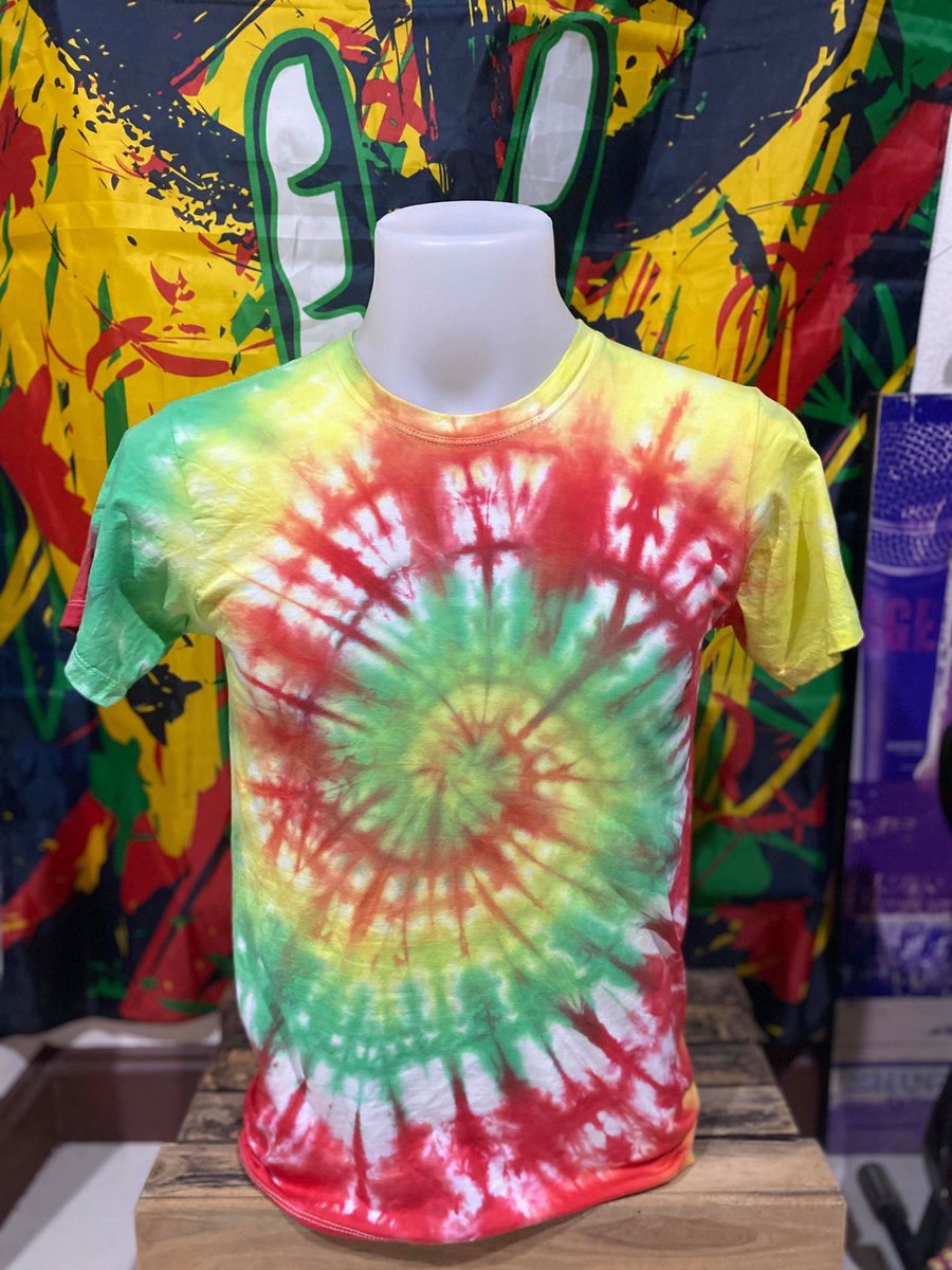 nimnimpalit's tweet photo. ขายเสื้อมัดย้อมค่ะ เริ่มต้นไซส์เด็ก100บาท ผู้ใหญ่ S,M 150 L160 XL180 บ้านเรามัดย้อมเองทุกตัว ขอดูลายเพิ่มได้นะคะ  
#เป๊กผลิตโชค
#PeckPalitchoke
#เฮียช้อปช่วยนุช
#นุชออนไลน์ช้อปไปกับเฮีย https://t.co/9j0i1o1PVN