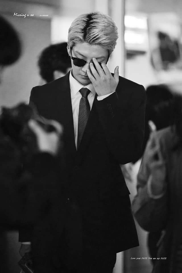 Maya_lert's tweet image. All Black with HOONY..◼◻⚫⚪
#3well
#이승훈_너를위한_세레나데
#절대_이승훈_기다려 #hoony #leeseunghoon #이승훈
#wegotyourbackseunghoon #justcallmynameleeseunghoon
#maetamong