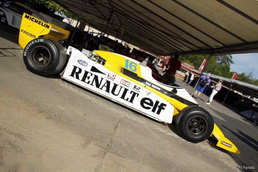 #ThursdayMotivation To all who choose #PassionForLife ! 💛🖤🥇🎉

@Groupe_Renault 
@RenaultSport  
<a href="/RenaultSportARG/">.</a>
<a href="/RenaultArg/">Renault Argentina</a> 
<a href="/RenaultGhana/">Premium Motors</a> 
<a href="/RenaultBeluxFr/">Renault BeLux</a> 
<a href="/MediterraneoAR/">Renault Mediterráneo</a>
<a href="/pergauto/">PergaminoAutomotores</a>