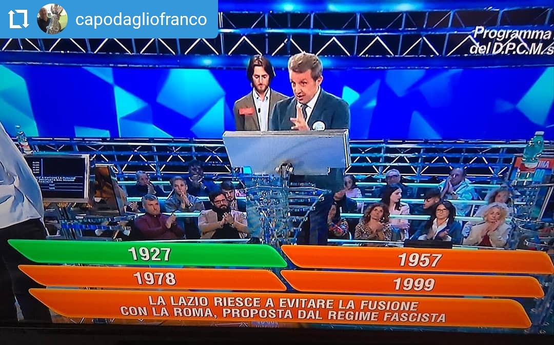 Alessio93372055's tweet photo. Noi nati senza "fusione" , voi 27anni dopo , anche la storia vi prende in "giro" ...... Forza Lazioooooo 💙🦅 #perchiarire https://t.co/4wzPDEXtUT