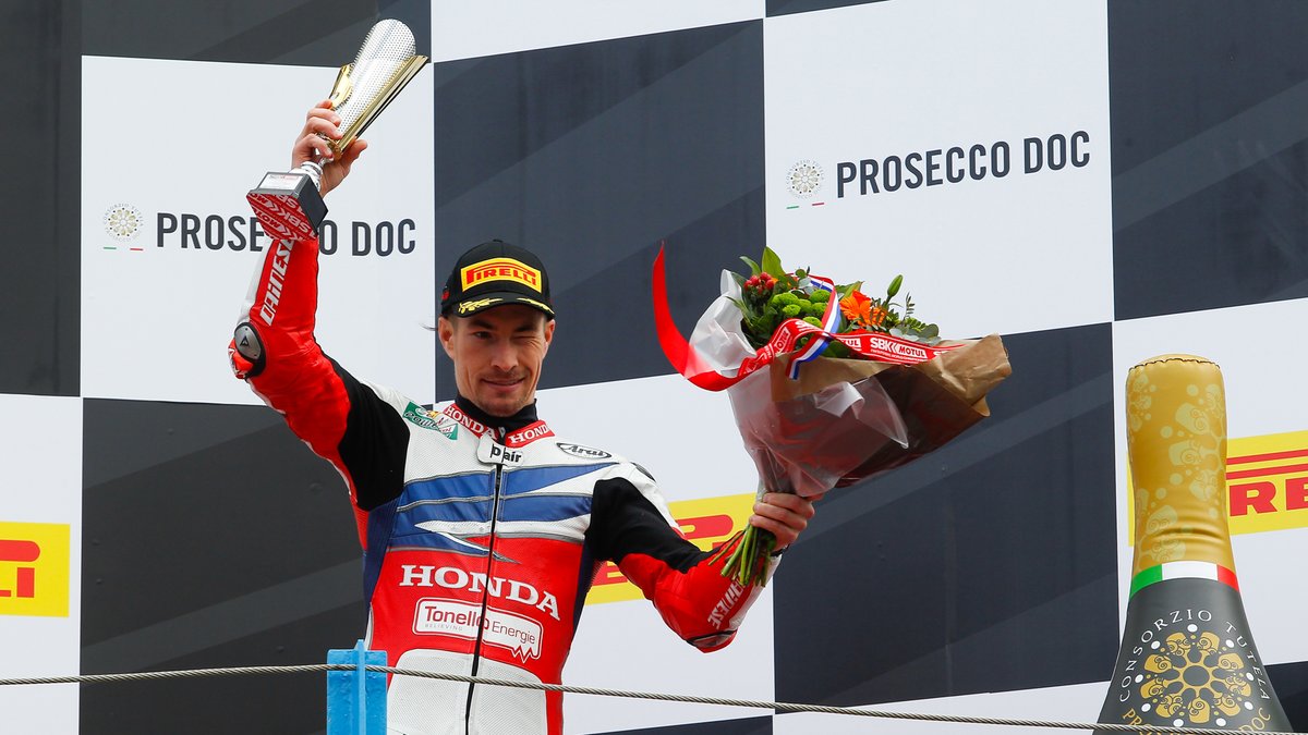 WorldSBK's tweet photo. #Onthisday four years ago, Nicky Hayden ended America's 7 year podium drought with his first WorldSBK rostrum at the iconic Assen circuit!

#NLDWorldSBK 🇳🇱

The first of many memories

#RideOnKentuckyKid https://t.co/bjEwtg2Q2a