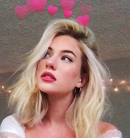 ❛𝑷𝒔𝒊𝒒𝒖𝒆❜ ﹙𝑑𝑒𝑙 𝑔𝑟𝑖𝑒𝑔𝑜 ❛𝑝𝑠𝑦𝑐𝘩𝑒́❜﹚﹕
                      𝒂𝒍𝒎𝒂 𝒉𝒖𝒎𝒂𝒏𝒂.

↝ M̶ᴏ̶ʀ̶ᴛ̶ᴀ̶ʟ̶ ᴘʀɪɴᴄᴇss. ╱ Gʀᴇᴇᴋ ᴅᴇɪᴛʏ.
↝ Sᴘᴀɴɪsʜ RP.

ʀᴛ. ┊ ♡.
