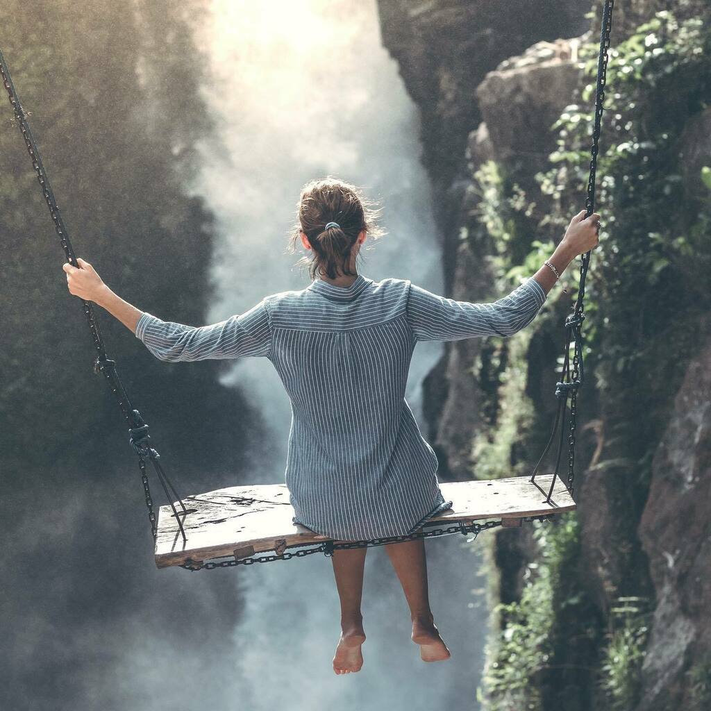 SinqApp's tweet photo. Commercial real estate must do more than adapt to coronavirus. We’re diving into Smart &amp; Healthy Buildings and are on the lookout for PropTech’s working in this field. For example:
#Airquality
#filtration
#wellbeingtenants
#contactlessaccess
#washroomsen… https://t.co/atwhq2cM1w https://t.co/I8w3nU8kaY