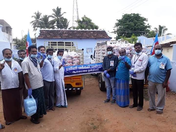 samuelclicks22's tweet photo. ஆனையூர் ரஜினி மக்கள் மன்றம்

மக்கள் சேவையில் ரஜினி ஃபேன்ஸ்..❤❤❤ https://t.co/HiPKRmxkpq