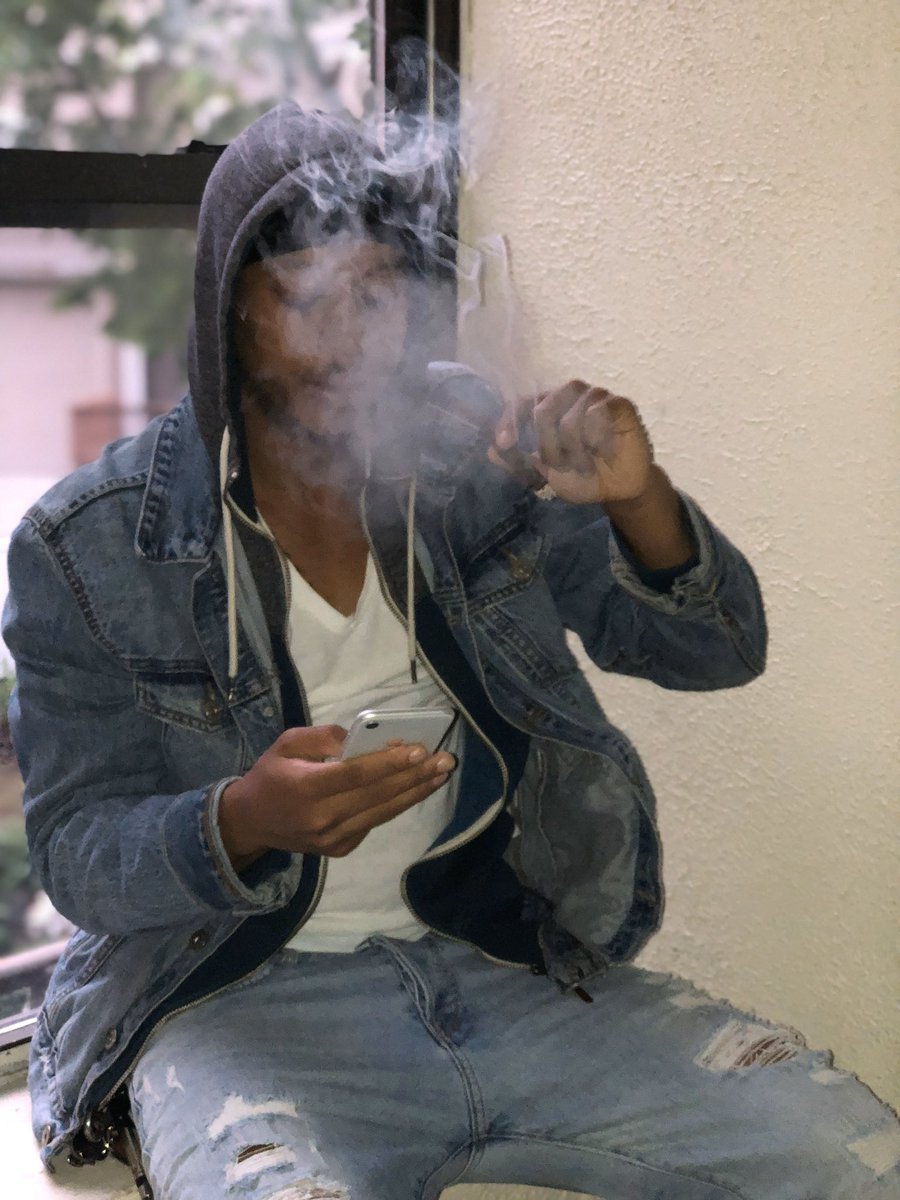 __iceeb's tweet image. “U Deserve To Be Treated Like A Queen.... Don’t Let That Shit Go To Ya Head”