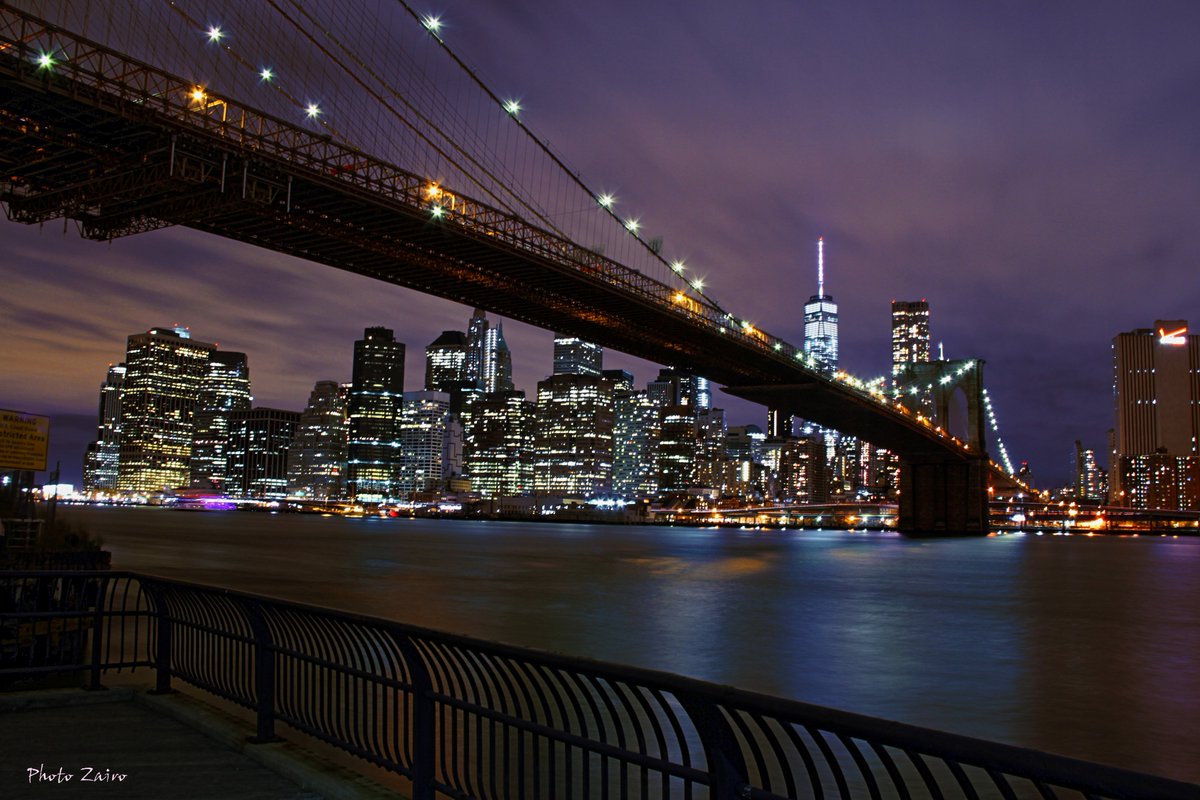 ZairoBass's tweet photo. 2014年NewYorkはBrooklyn Parkから....。
日没後のブルックリン橋とロウアーマンハッタン。
以前、引退後に松井秀喜氏が「バイク王」のCMで撮影された場所。
#写真好きな人とつながりたい
#カメラ好き
#NewYork
#ファインダー越しの私の世界
#キリトリ世界
#風景写真
#landscapepic https://t.co/OIb90GjjRK