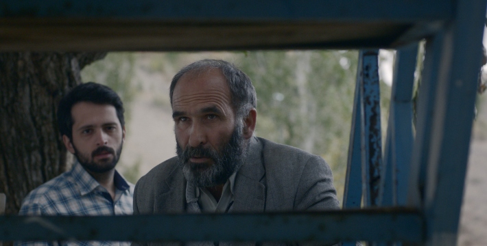 Ali Özel'in Antalya Film Festivali'nden En İyi Film dahil 10 ödülle dönerek tüm dikkatleri üzerine çeken filmi #Bozkır Başka Sinema ve @BluTV işbirliğiyle 29 Nisan'a kadar BluTV üzerinden kiralanarak izlenebilecek.

<a href="/aliercivan/">Ali Ercivan</a>'ın filme dair incelemesi: bit.ly/2XF18Pa