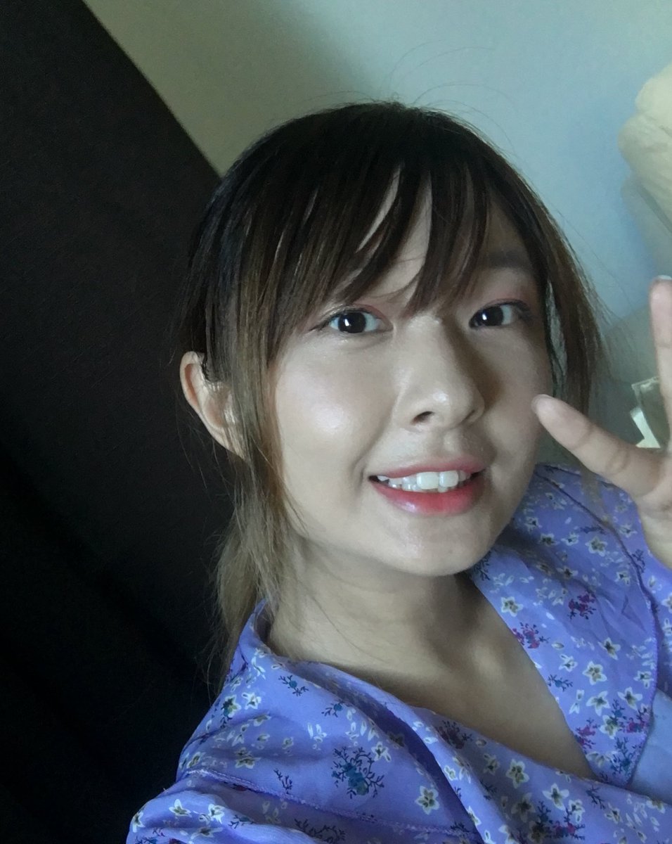 素人熟女顔写真 のんちゃんから回ってきました! なんとなく自然光で撮ったたぶん載せてない自撮りにしましました 笑 よかったらお願いします Tagged by @kanon_fruity Natrual light no filter selfie! Lai lai lai~~ @SuzukiSuzume @ee3v8ee @kominexd #自撮り ...