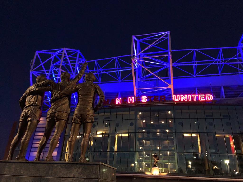 TomBloxhamMBE's tweet photo. NHS UNITED - class  ⁦@ManUtd⁩ ⁦@MU_Foundation⁩ https://t.co/867dg8taol