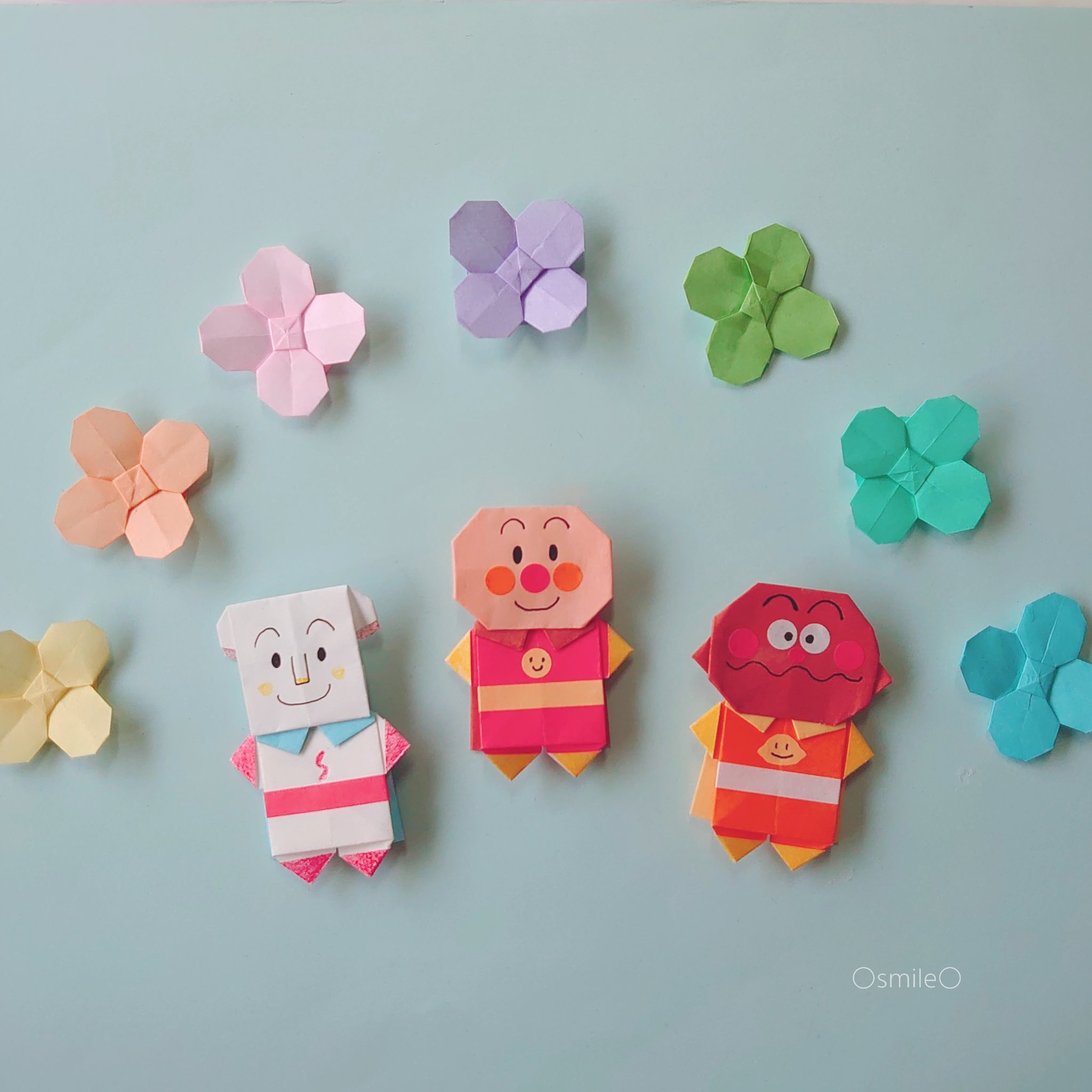 ゆうこ I Made Some Little Origami Heros Actually I Prefer Riceballs Though I M A Rice Person おりがみのちっちゃいヒーローたちです じつは おにぎりのほうが好きです ごはん派です おりがみ アンパンマン しょくぱんまん カレーパンマン