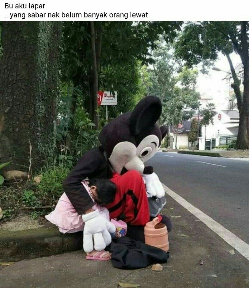 Dear govt,
<a href="/KemensosRI/">Kementerian Sosial RI</a> <a href="/KSPgoid/">Kantor Staf Presiden</a> <a href="/KemenkesRI/">Kementerian Kesehatan RI</a> <a href="/kemendagri/">Kementerian Dalam Negeri</a> <a href="/jokowi/">Joko Widodo</a> <a href="/Dr_Moeldoko/">Dr.H.Moeldoko</a> 

Please perhatikan mereka juga.
Cukuplah dulu ojol.
Sudah 2 minggu full mereka beroleh perhatian max.