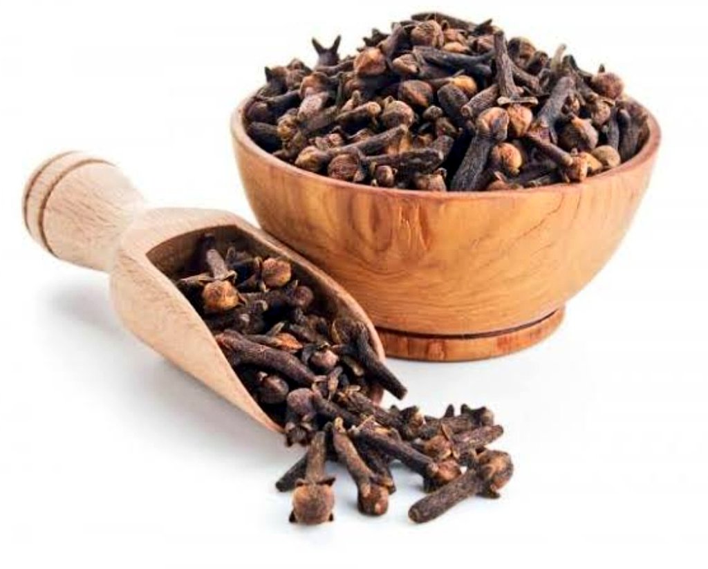 Next is another favourite spice! Cloves! Lavangam! A brilliant medicine for all dental problems! Big immunity booster! Chew it raw, or use powder in tea, or in food. Any which way, regular consumption does great things to your system!